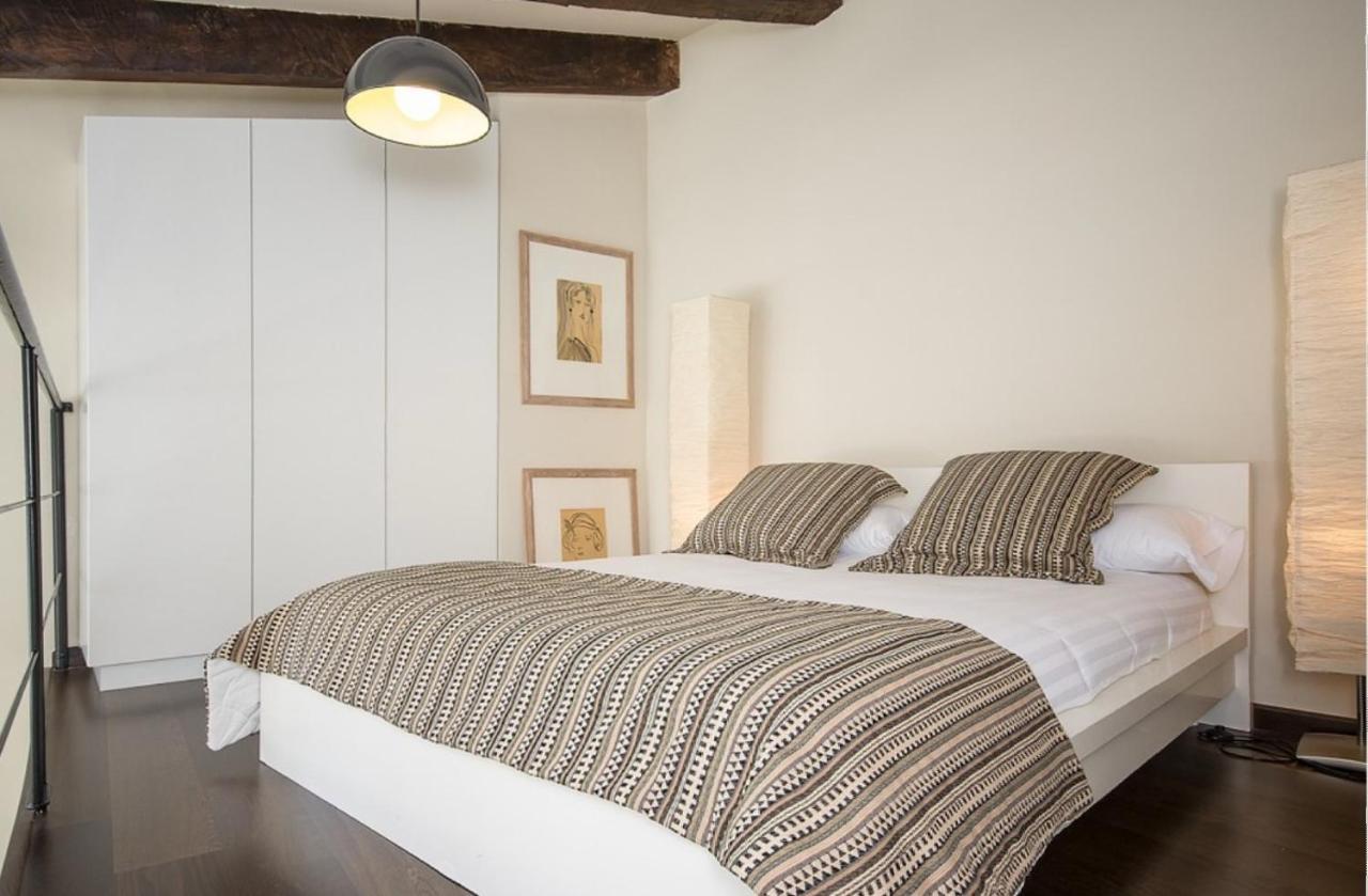 No Turistic Rental, Duplex Penthouse In The Historic Center, Valencia, Ideal For Those Looking To Stay In The City For A Season, Including Professionals And Students エクステリア 写真