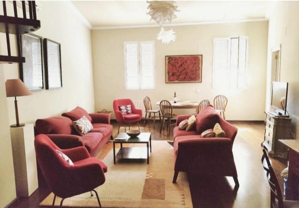 No Turistic Rental, Duplex Penthouse In The Historic Center, Valencia, Ideal For Those Looking To Stay In The City For A Season, Including Professionals And Students エクステリア 写真